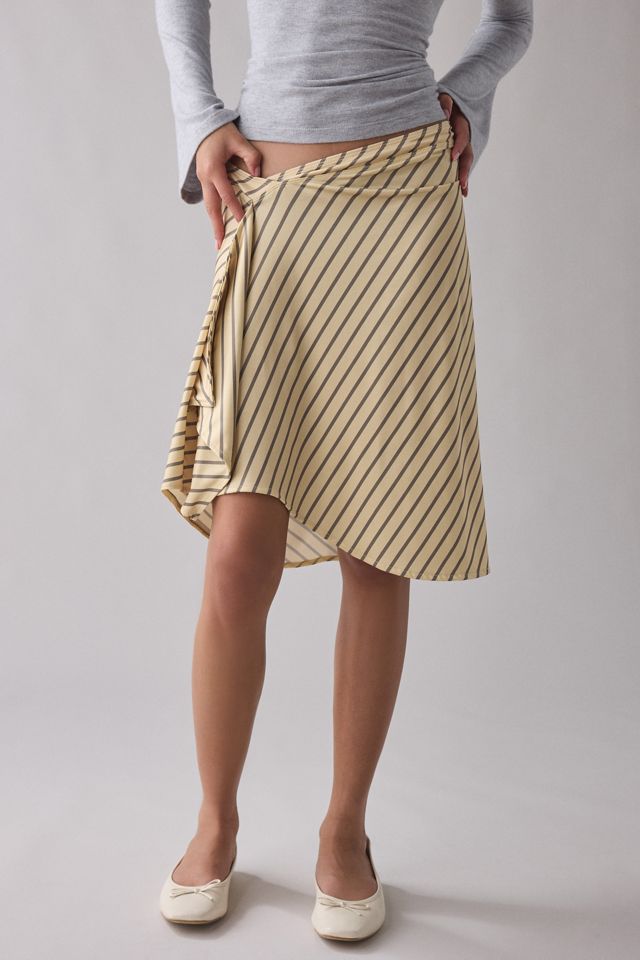 Motel Esmeray Asymmetric Ruffle Low-Rise Knee Length Skirt #1