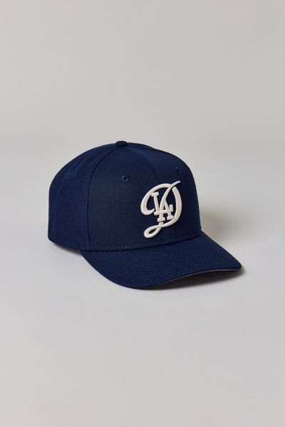 New Era 9SEVENTY MLB Los Angeles Dodgers Script Logo Hat