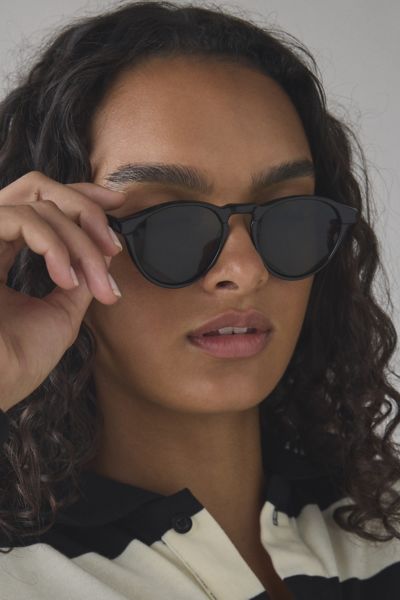 Vintage By UO Round Frame Prep Sunglasses