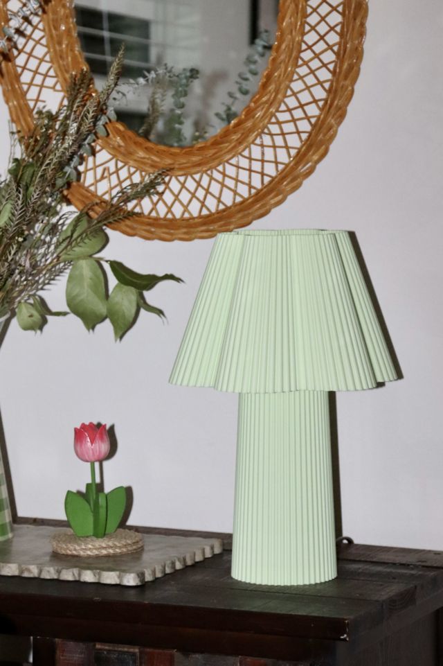 Sofiest Designs Ribbed Table Lamp #4