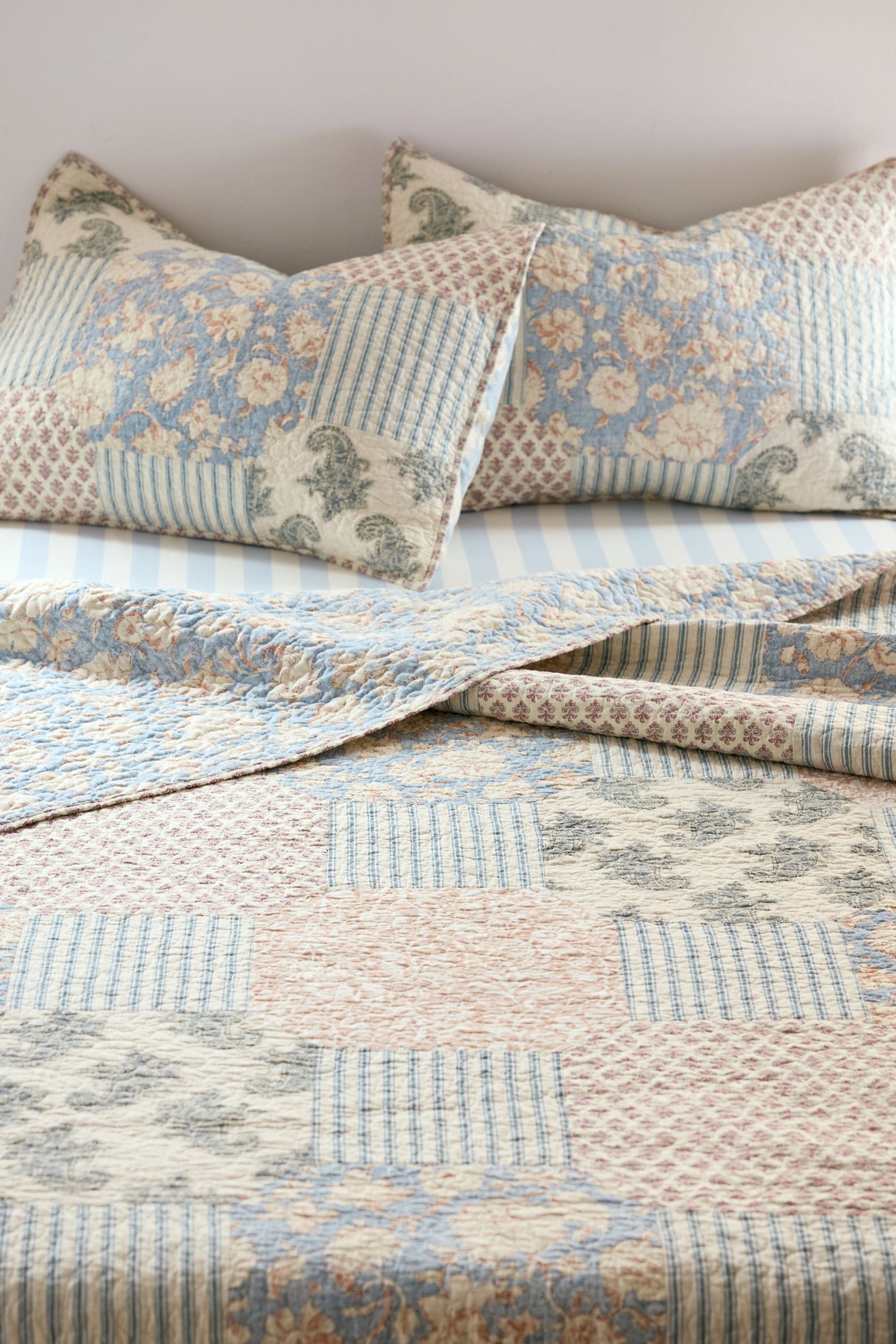 Provencal Rose Quilt Set - Rose, KING