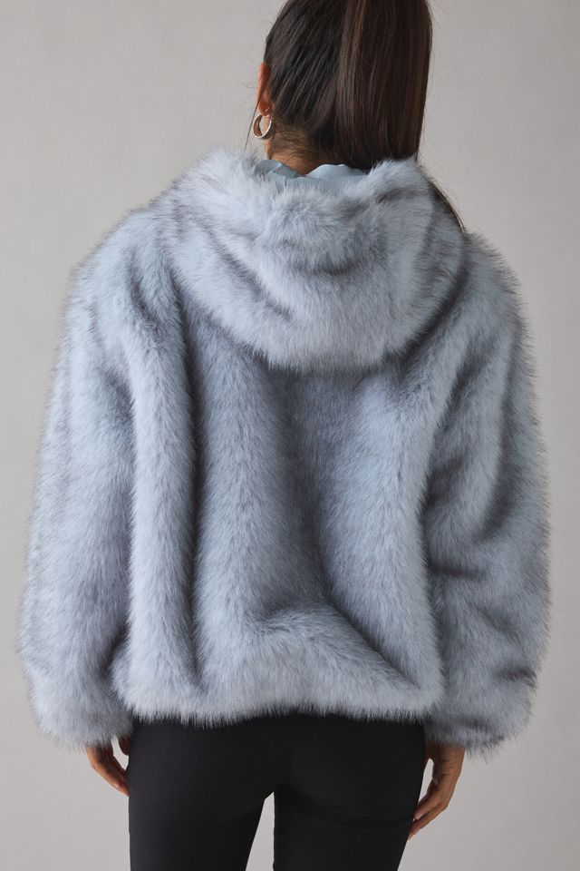 Veste à capuchon et fermeture éclair en fausse fourrure Sloanne de UO #3