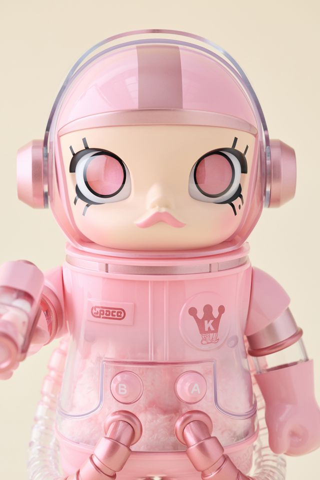 POP MART Mega Space Molly 400% Smitten Love Figure | Urban Outfitters