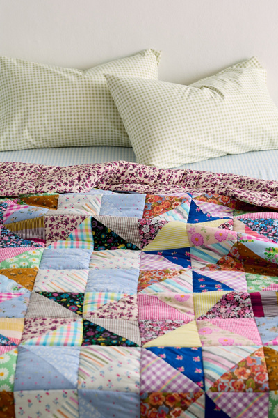 ReMADE By UO Remnants Patchwork Pinwheel Reversible Quilt | Urban ...