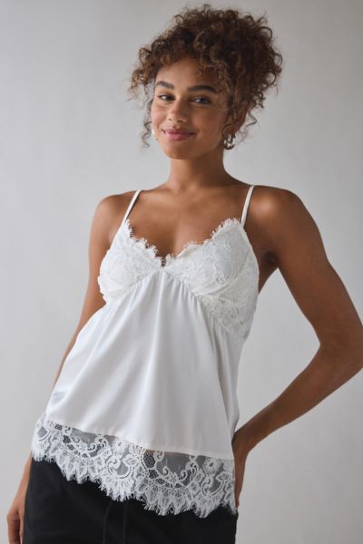 Camisole UO Faye avec garniture en dentelle cils