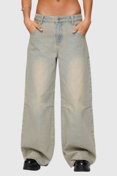 EDIKTED SANTI LOW RISE WIDE LEG BAGGY JEANS IN LIGHT/BLUE, WOMEN'S AT URBAN OUTFITTERS 
