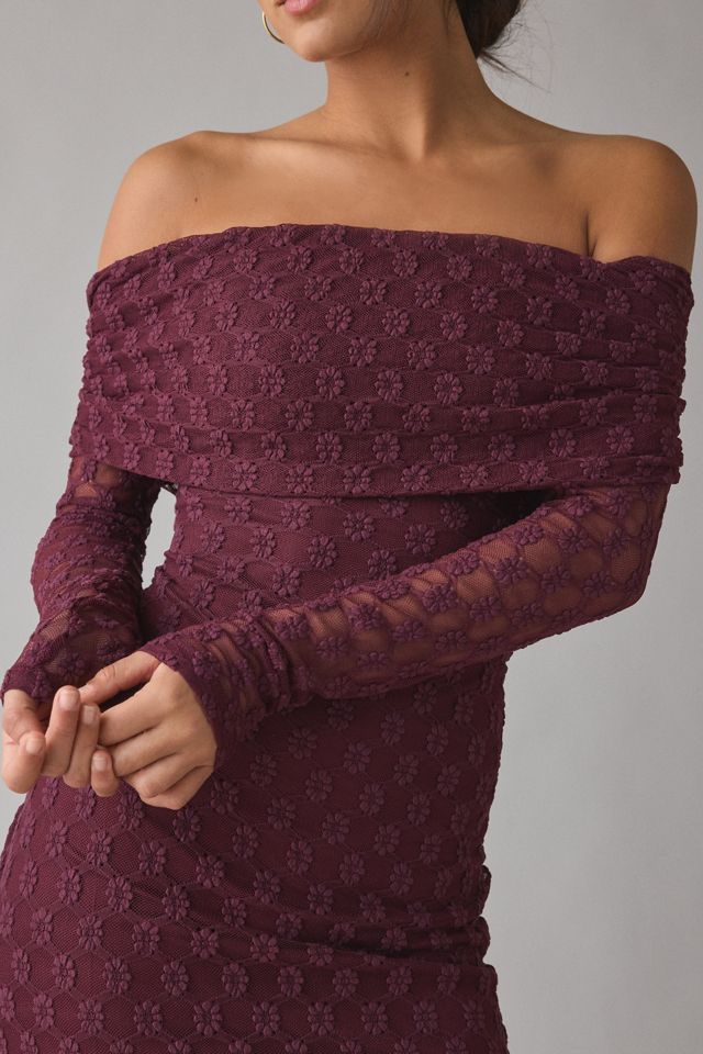 Bardot Andoni Stretch Lace Long Sleeve Off-The-Shoulder Maxi Dress | Urban  Outfitters