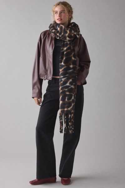 Woven Leopard Pattern Scarf