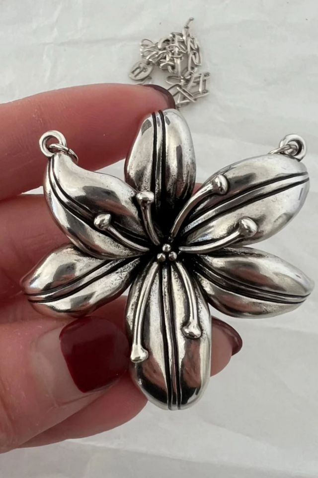 Gemini Jewels Lily Necklace #3