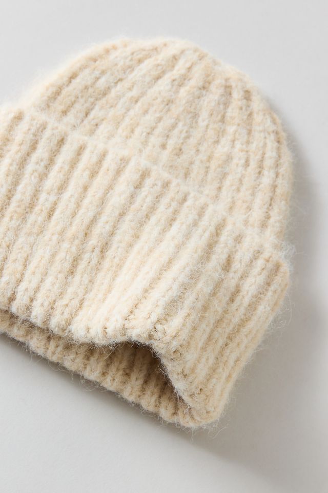 Tuque en tricot côtelé épais #1