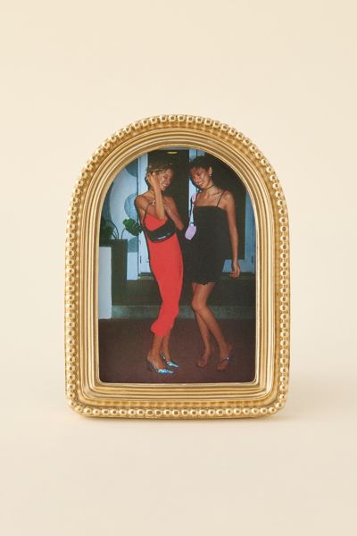 Urban Outfitters Arch Beaded 4" X 6" Picture Frame In Gold At