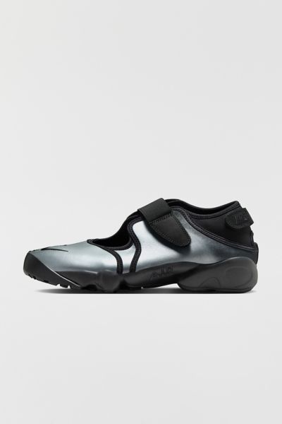 Nike Women's Air Rift Leather Sneaker Product Page