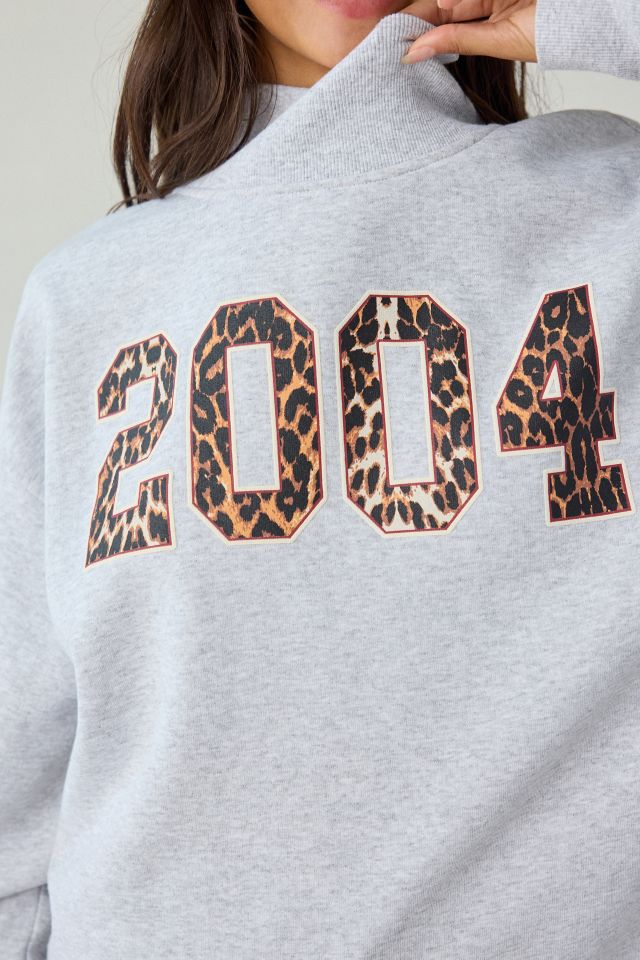 2004 Leopard Print Graphic Fleece Mock Neck Pullover #1