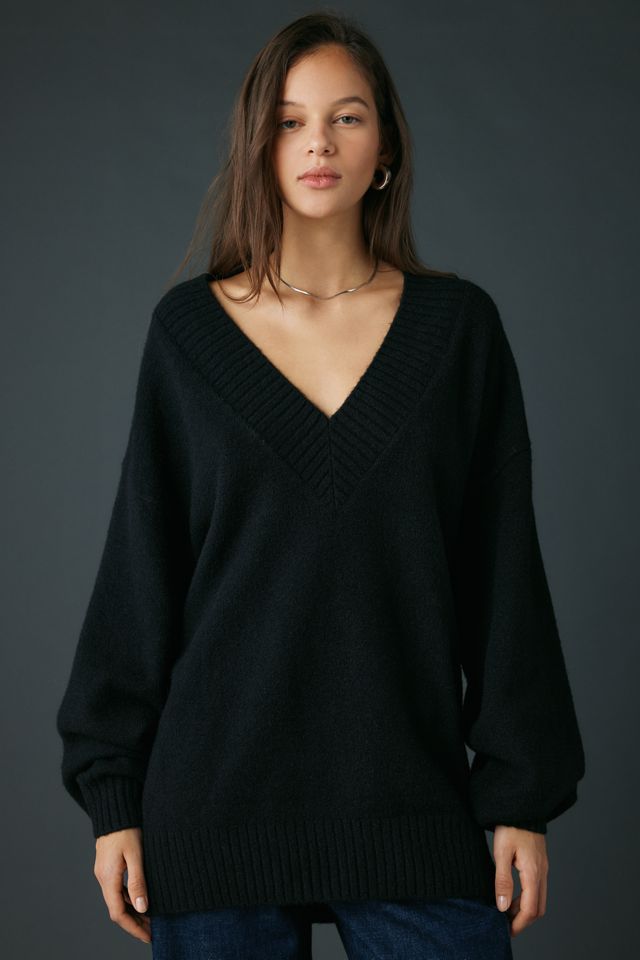 Kimchi Blue Rachel V-Neck Oversized Tunic Sweater