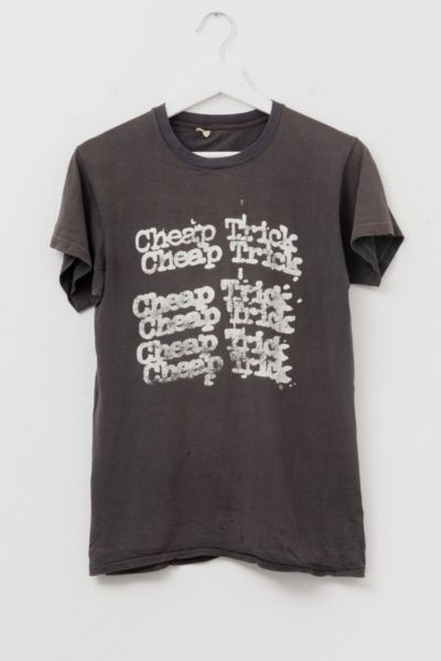 Vintage 1970s Cheap Trick Distressed Black Graphic Band T-Shirt