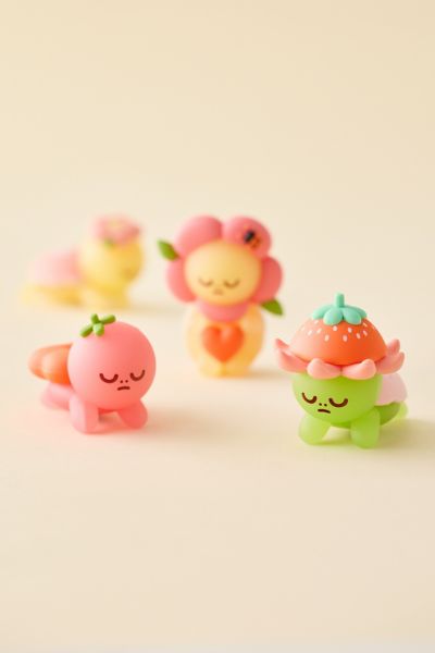 Smoko Kawawa Turtles Glow-In-The-Dark Blind Box Figure