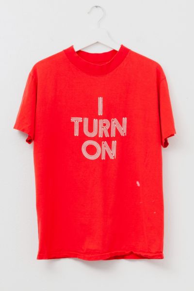 Vintage 1980s Distressed Mini Mountain Machine Red Graphic T-Shirt