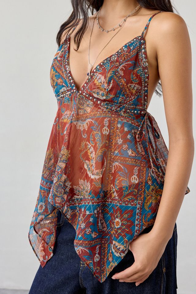 Camisole babydoll à ourlet foulard en mousseline chatoyante UO Spellbound #4