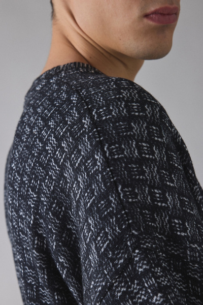 GUESS ORIGINALS Patterned Crew Neck Sweater