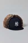 New Era MLB New York Yankees Logo Trapper Hat