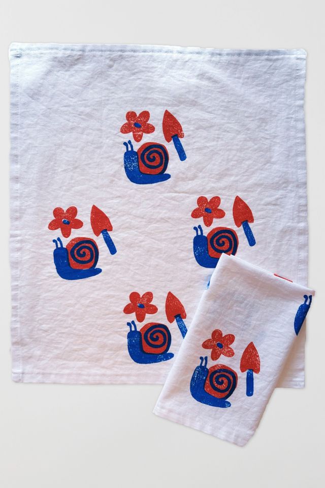 Julie Peach Block Printed Snails Dinner Napkins #1