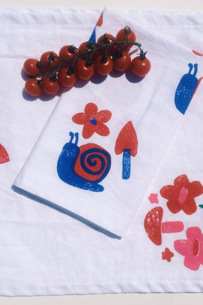 Julie Peach Block Printed Snails Dinner Napkins