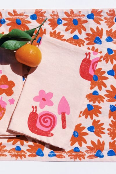 Julie Peach Block Printed Snails Dinner Napkins