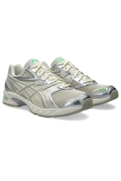 靴 FRENCHMILITARY TRAINER 1300NL French Military Trainer 1300NL / Panna Nubuck – Front