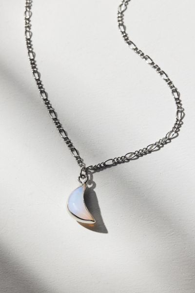 Freya Delicate Pendant Necklace Product Page