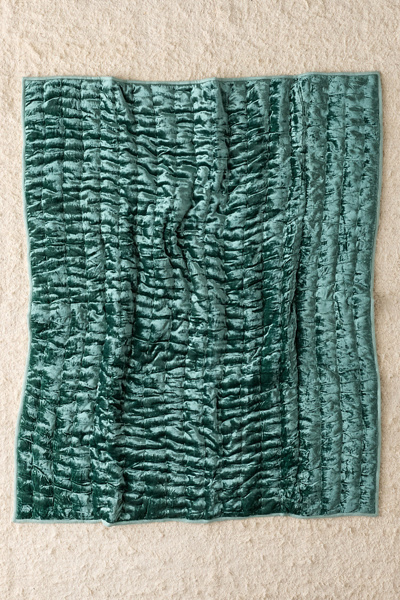 Olivia Velvet Throw Blanket