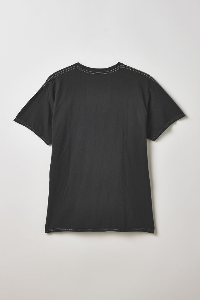 Modelo Logo Graphic Tee #2