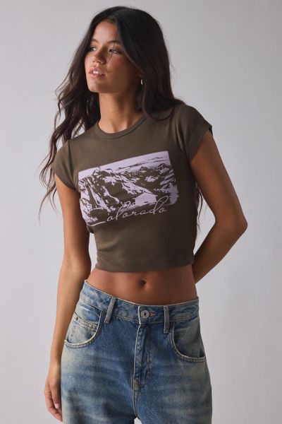 トップス Lilly Lily V-Neck Baby Tee | Urban Outfitters