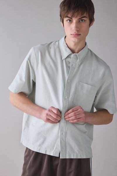 UO Relaxed Fit Oxford Shirt