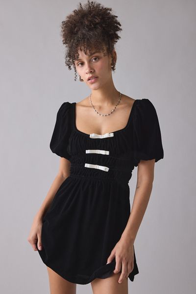 【MARRYME】TWINNING レディース ブラック For Love & Lemons Doris Lace-Trim Midi Dress | Urban Outfitters
