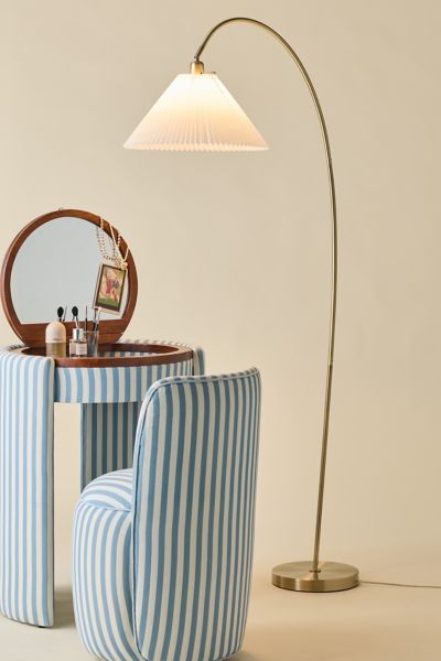 Winnie Pleated Floor Lamp