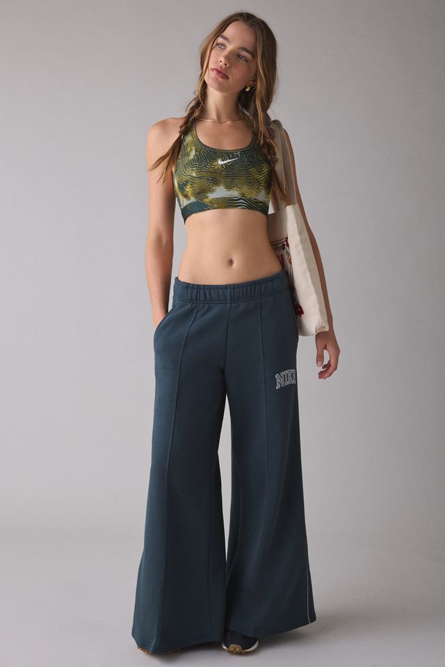 Nike Sportswear Swoosh Printed Medium Support Sports Bra #4