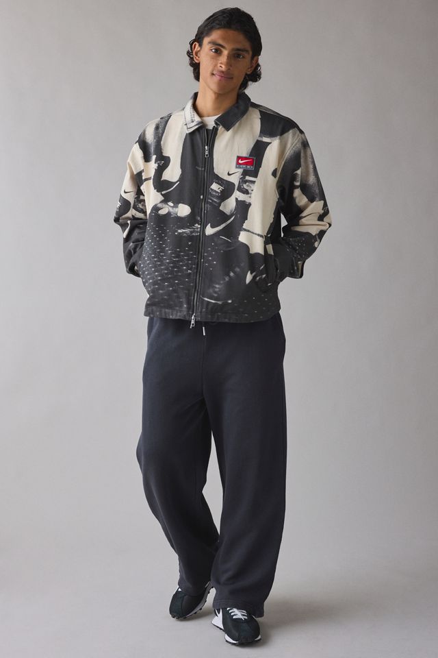 ナイキ　フィルド　ワークジャケット Nike Sport Graphic Field Jacket | Urban Outfitters