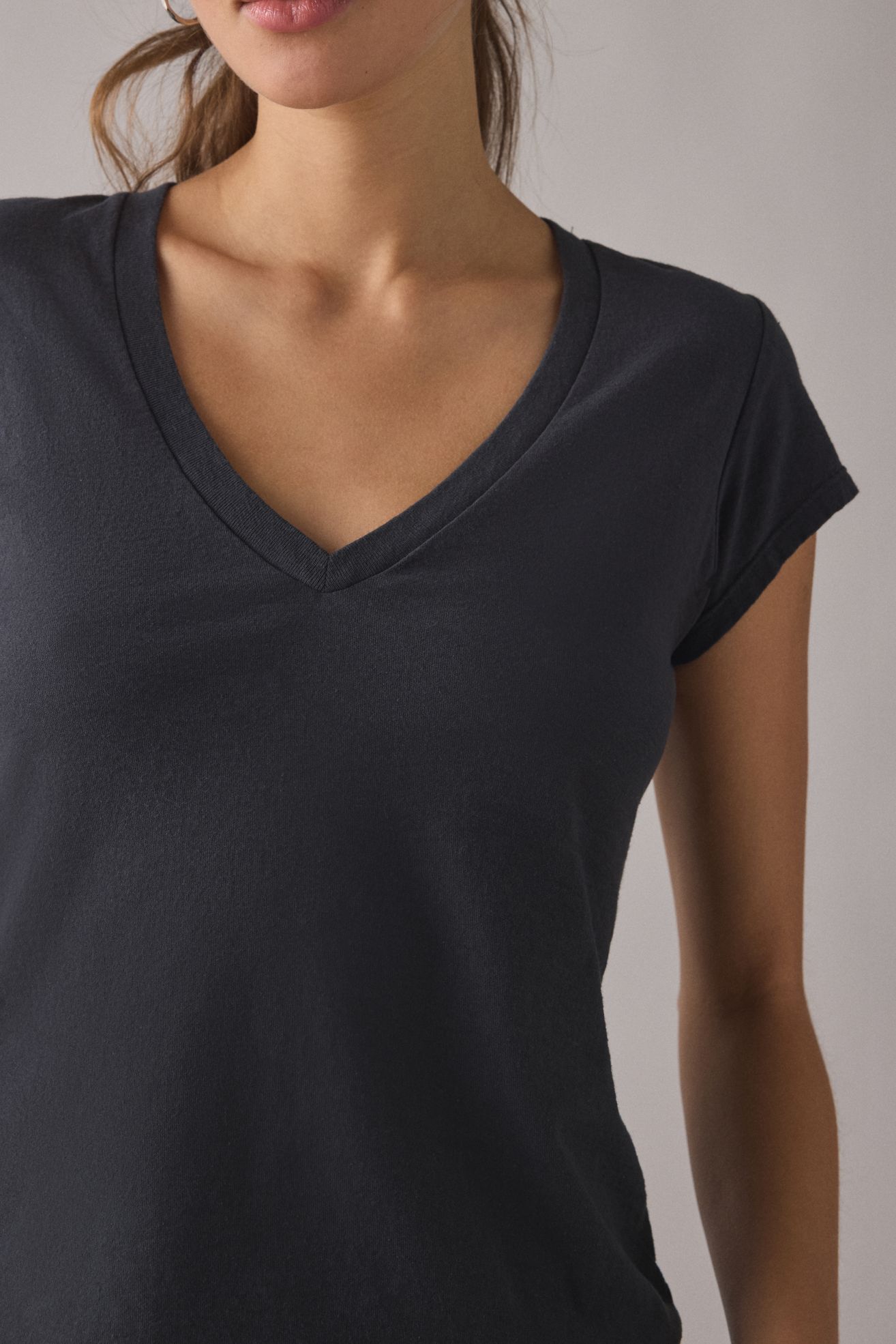 BDG V-Neck Short Sleeve Spill The Tee