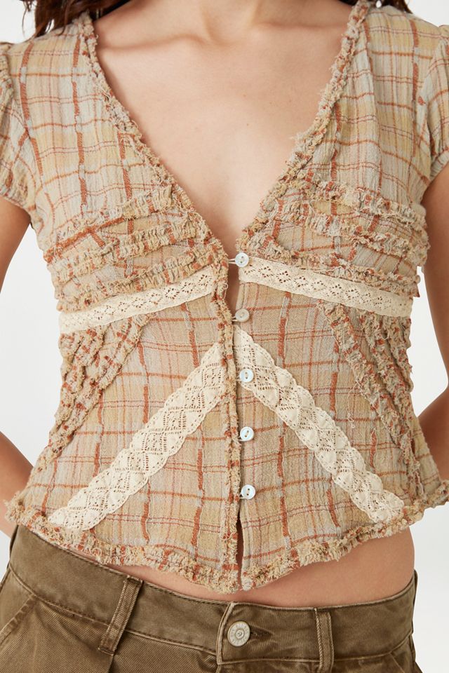 Kimchi Blue Robyn Ruffle + Lace Trim Puff Sleeve Button-Up Blouse #2
