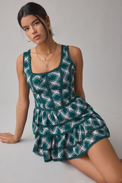 Green Dresses for Women | Urban Outfitters