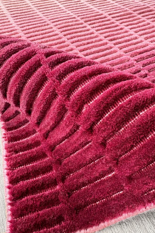 Jubi Pink Ombre Hand Loomed Wool Rug