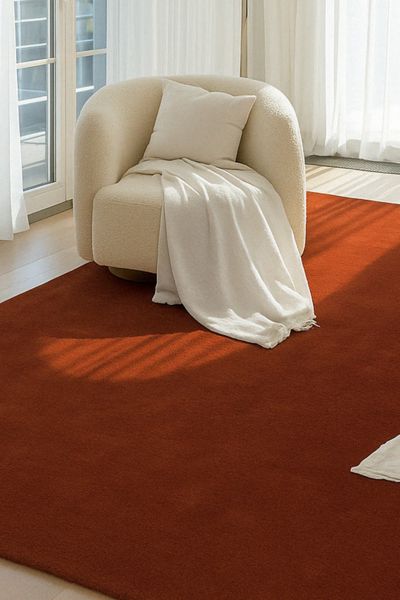 Jubi Solid Color Hand Tufted Wool Rug