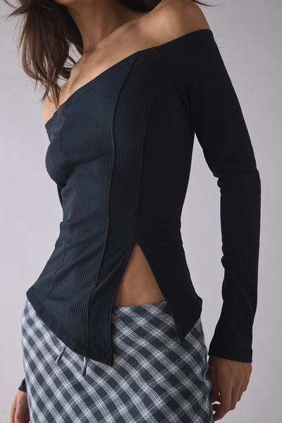 UO Perfect Stranger Asymmetric Split Hem Off-The-Shoulder Top