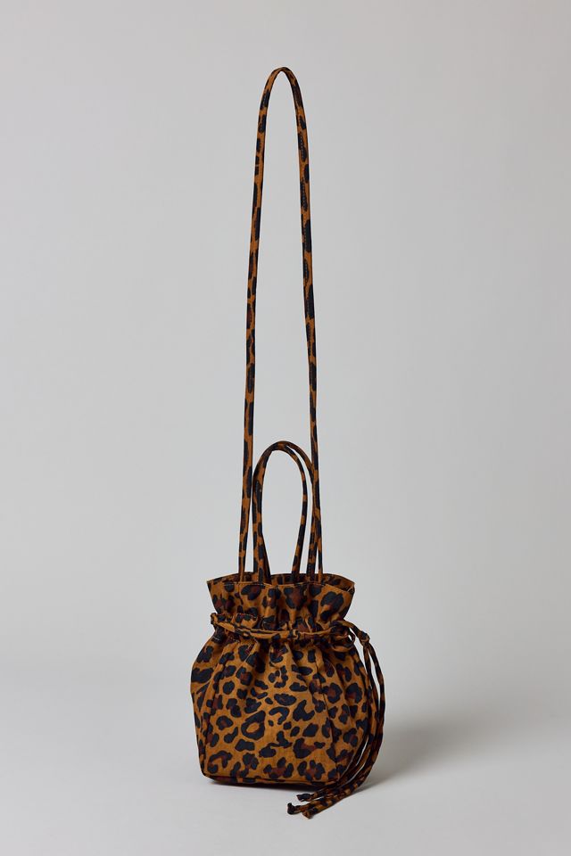 BAGGU Nylon Drawstring Bag #1