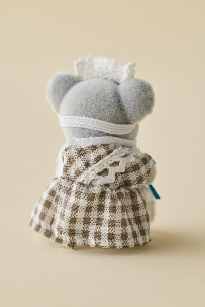 Calico Critters Flocked Blind Box Figure