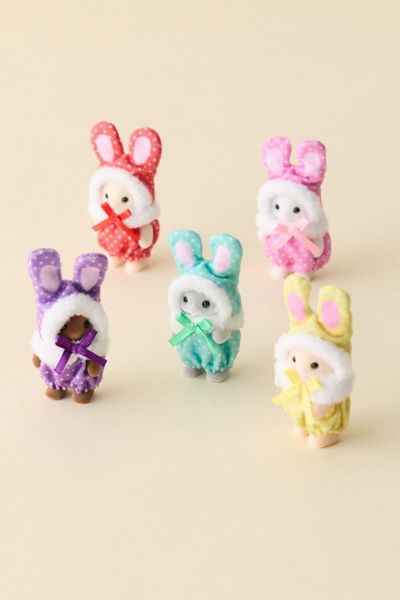 Calico Critters Flocked Blind Box Figure