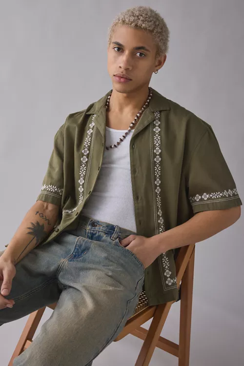 UO Embroidered Border Short Sleeve Shirt