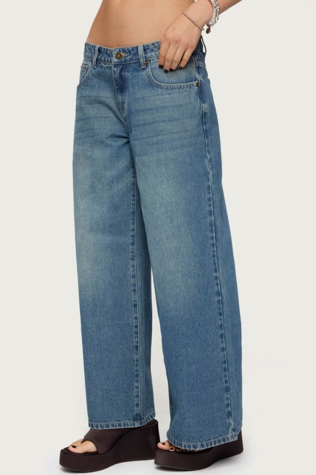 Edikted Petite Vyxen Vintage Washed Low Rise Jeans #3