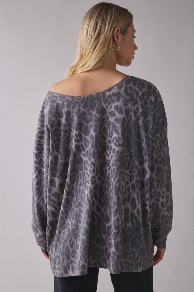 Iconic Graphic Leopard Print Oversized Off-The-Shoulder Tee #1