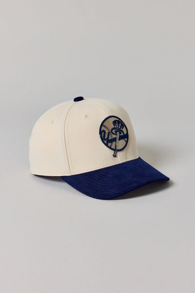 Mitchell & Ness MLB New York Yankees Cord Snapback Hat